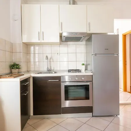 2 Bedroom Beautiful In Radovcici * Srednji Radovcici